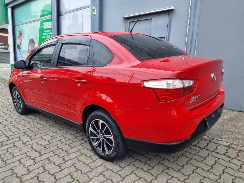 FIAT - GRAND SIENA - 2016/2016 - Vermelha - R$ 45.900,00